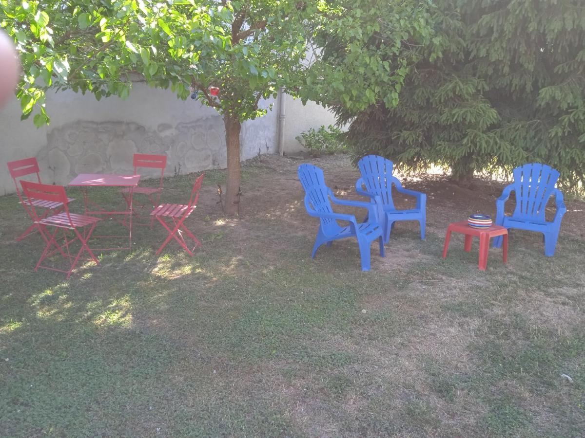 Chambres Des Arrys Bas-en-Basset エクステリア 写真