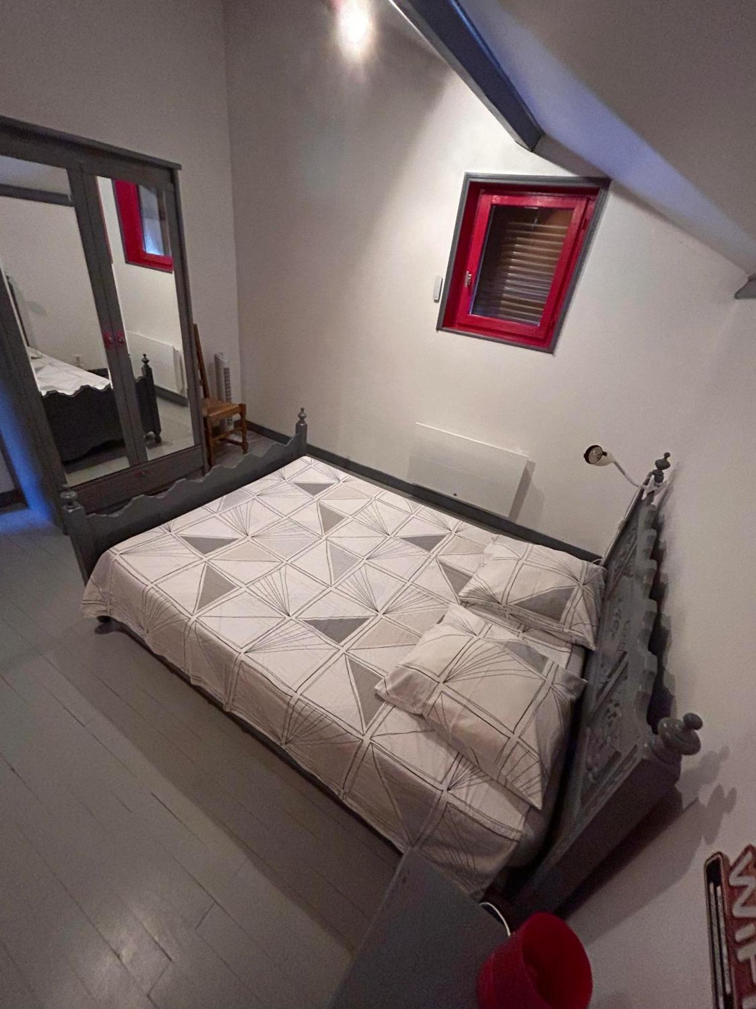 Chambres Des Arrys Bas-en-Basset エクステリア 写真
